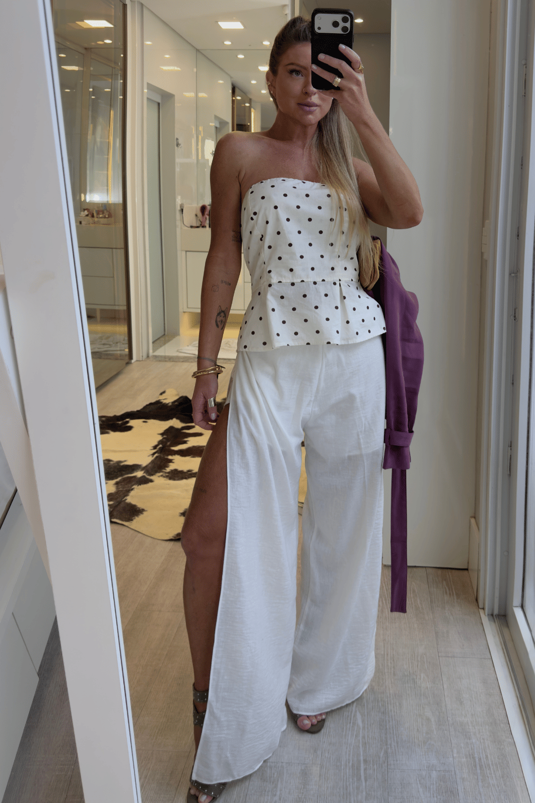 Calça pantalona com abertura lateral Biarritz Calça pantalona com abertura lateral Biarritz