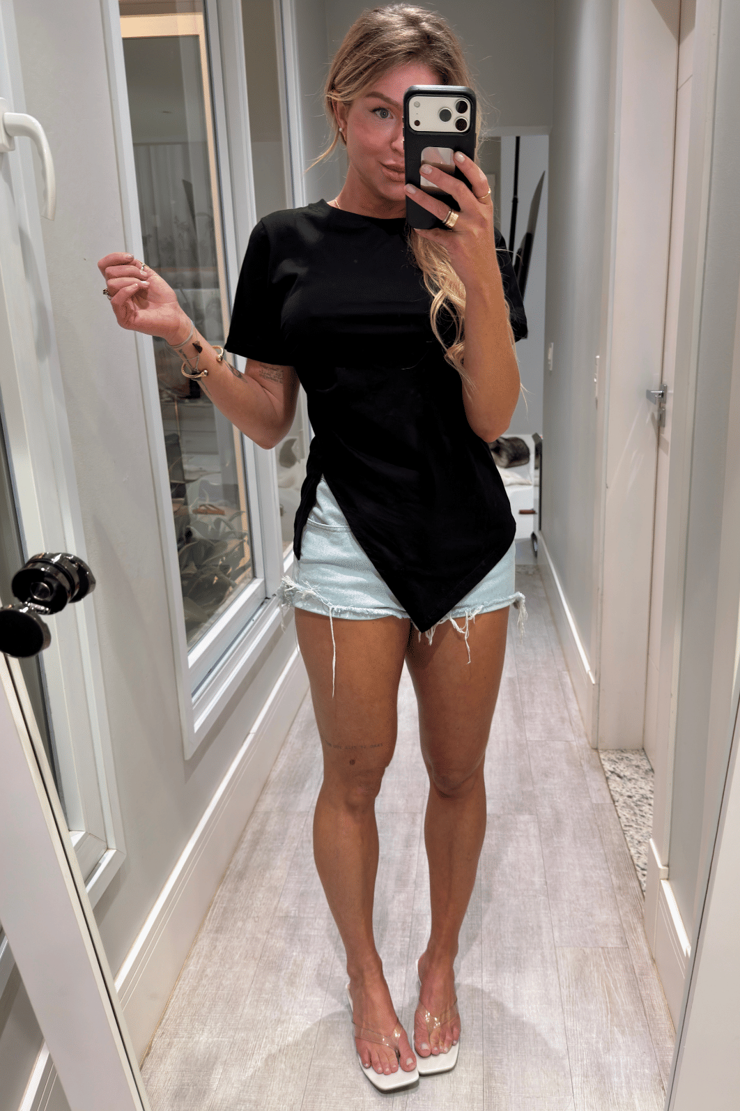 Blusa com fenda Giulia PRETO Blusa com fenda Giulia PRETO