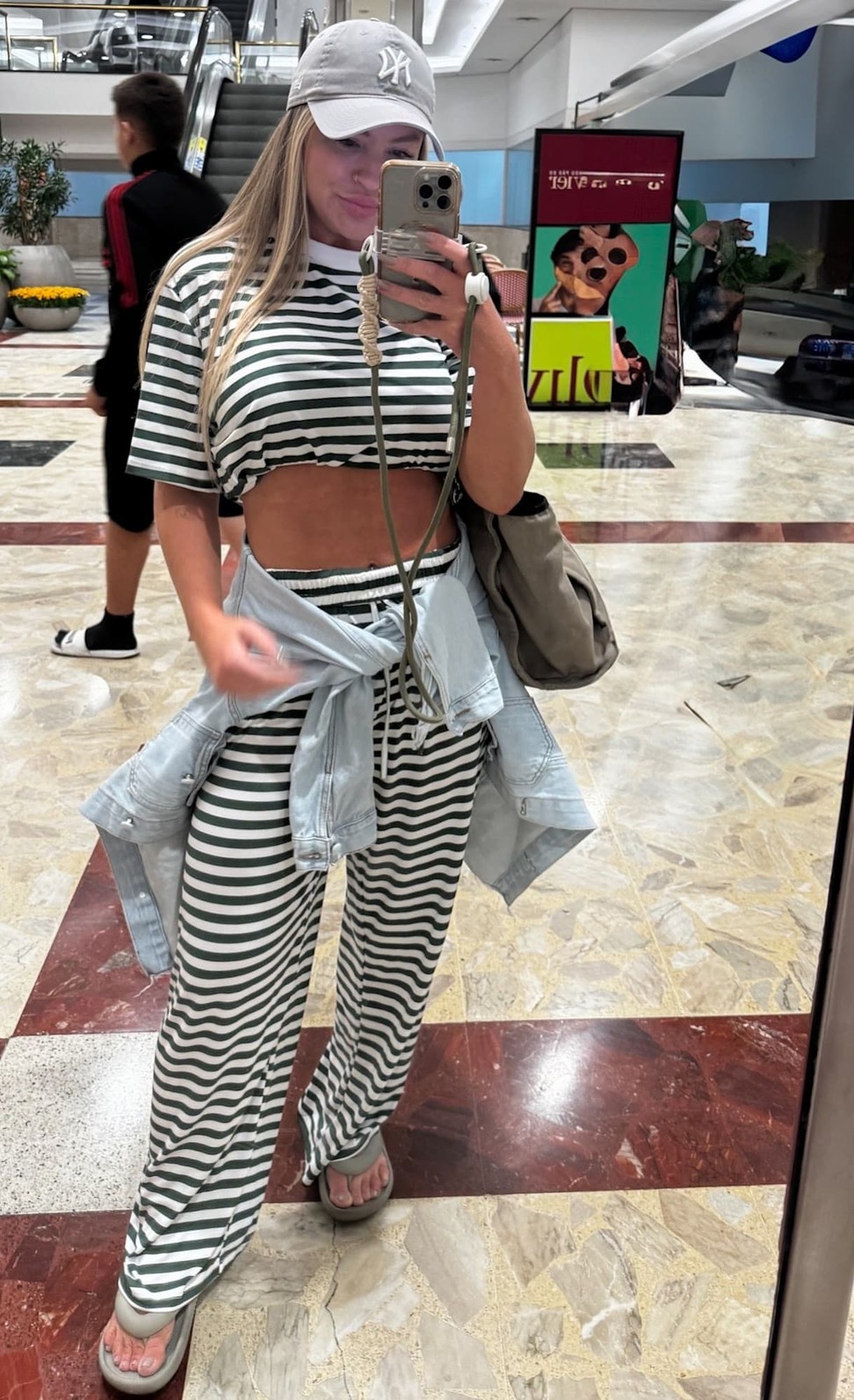 Camiseta alongada estampa listras Najila Camiseta alongada estampa listras Najila