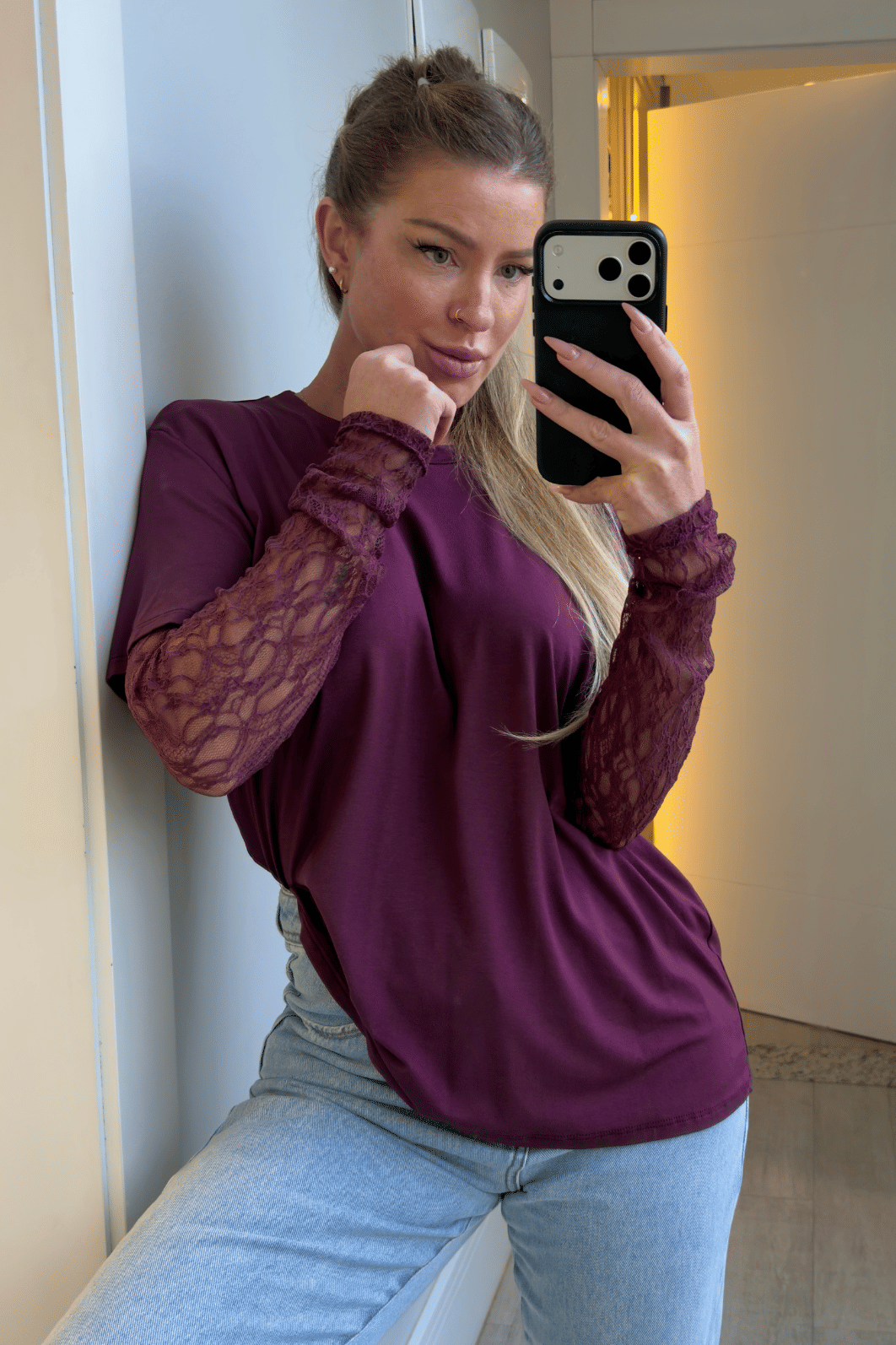 Blusa de malha VINHO com manga longa em renda Blusa de malha VINHO com manga longa em renda