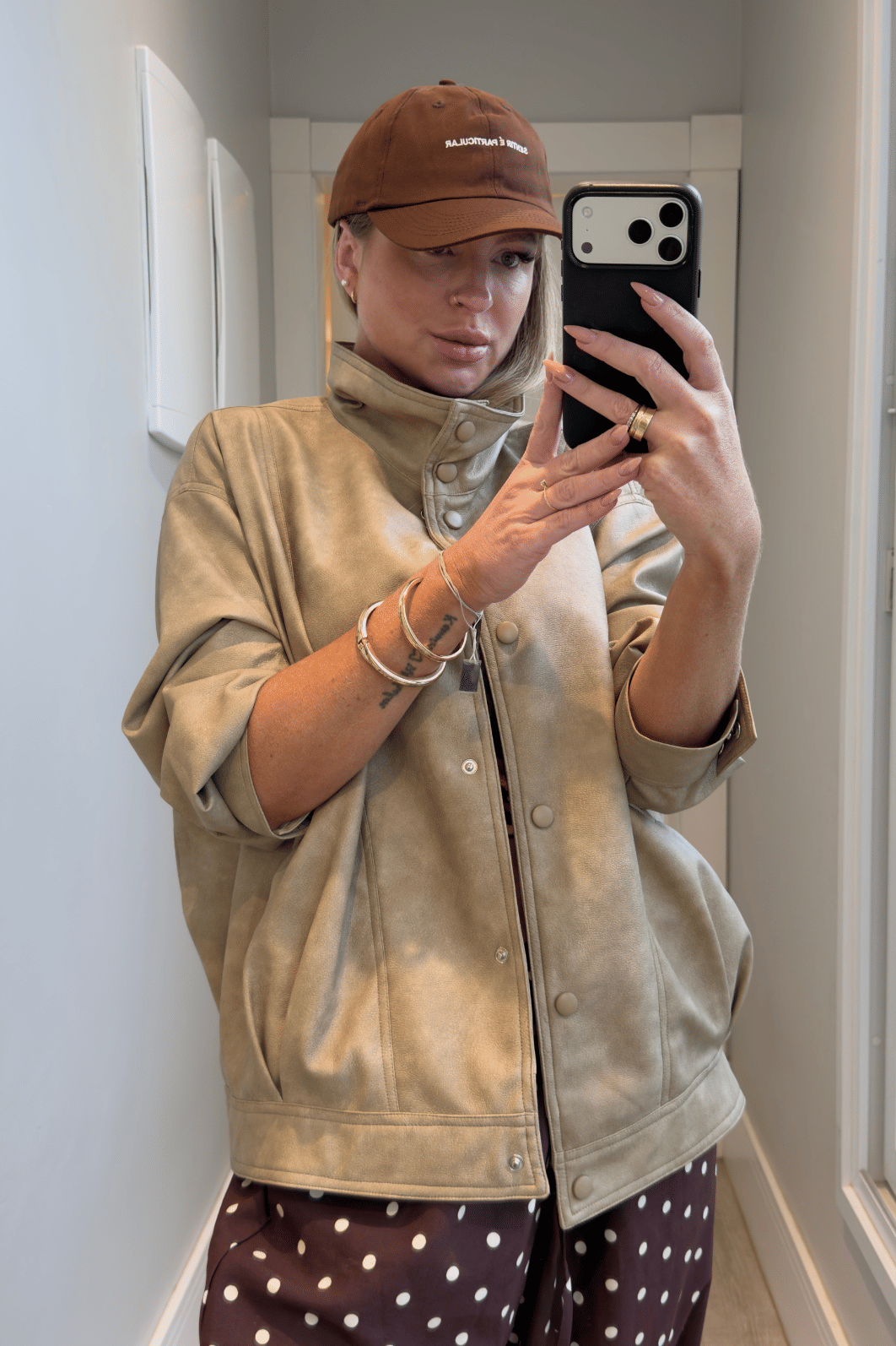 Jaqueta oversized recortes  em couro Jaine