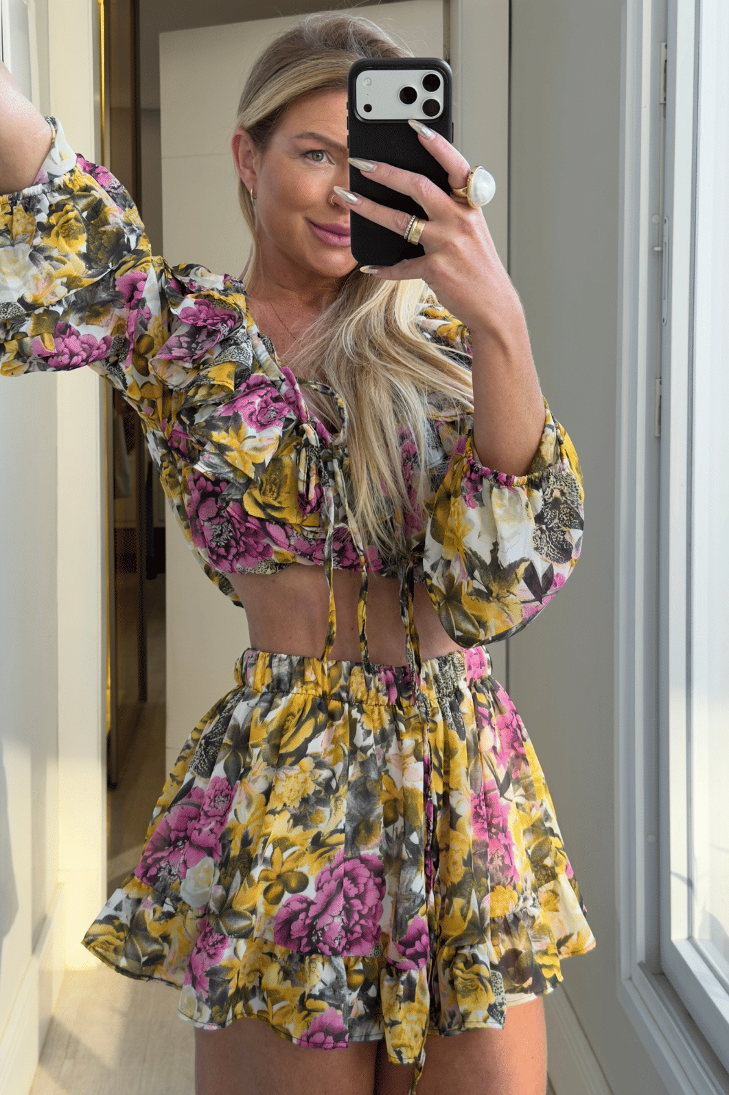 Conjunto camisa e short com babados Milena