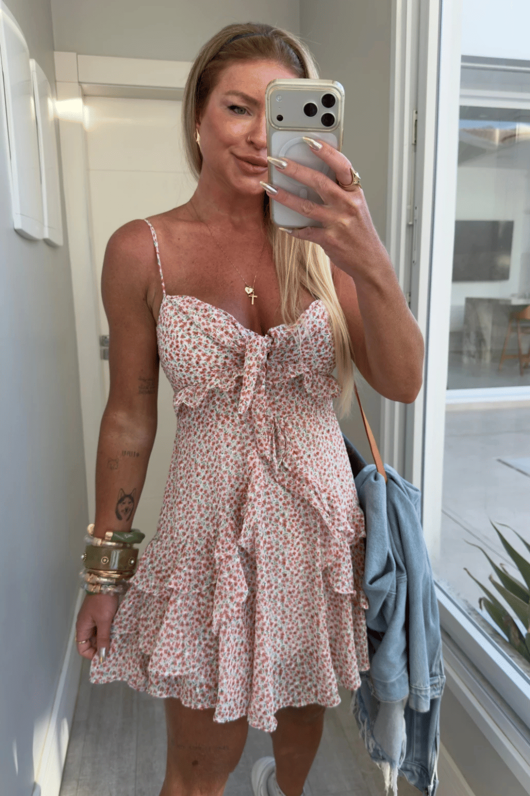 Vestido curto soltinho em babados Rosado Boho Vestido curto soltinho em babados Rosado Boho