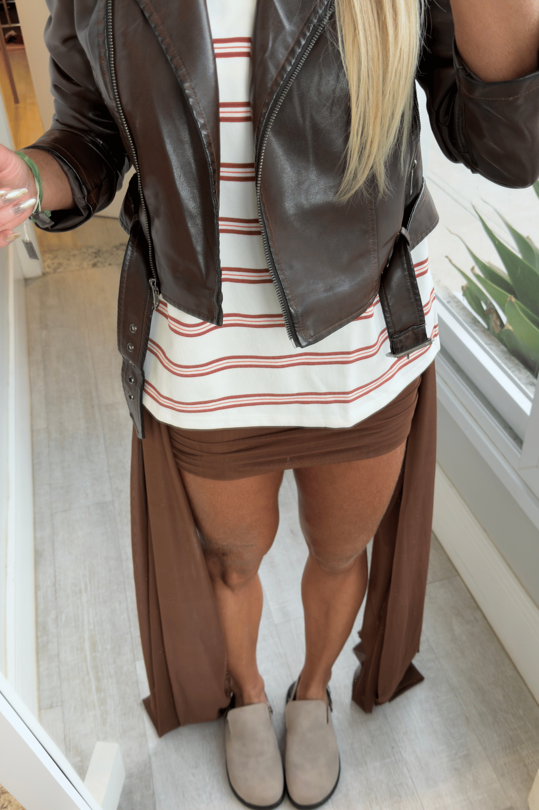 Saia curta poá Lola Marrom Saia curta poá Lola Marrom