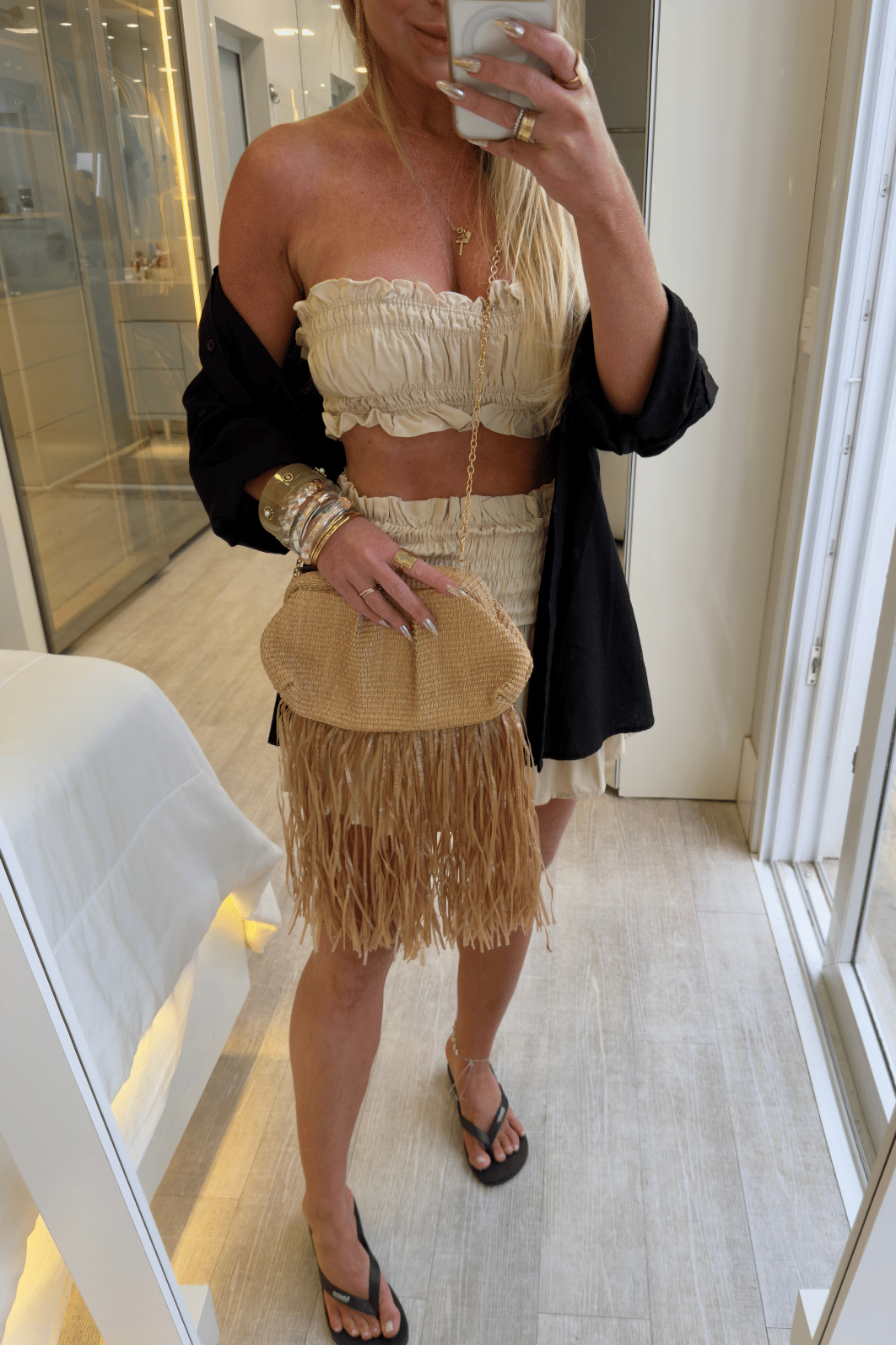 Conjunto em lastex top e saia de babados Kamily Conjunto em lastex top e saia de babados Kamily