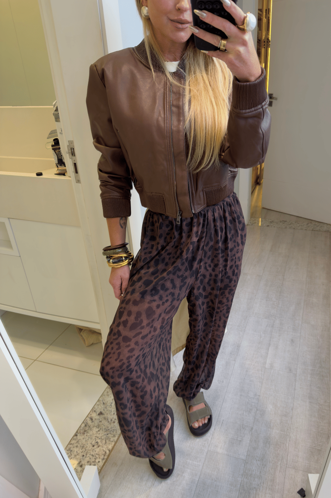 Calça balloon em tule estampa de onça Calça balloon em tule estampa de onça