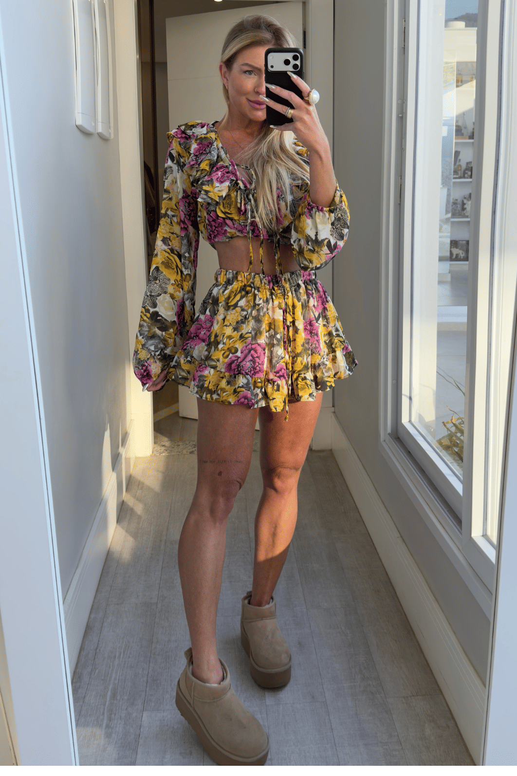 Conjunto camisa e short com babados Milena