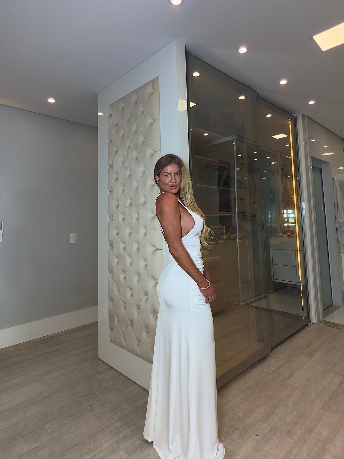 Vestido longo de alcinha drapeado Lorena Vestido longo de alcinha drapeado Lorena