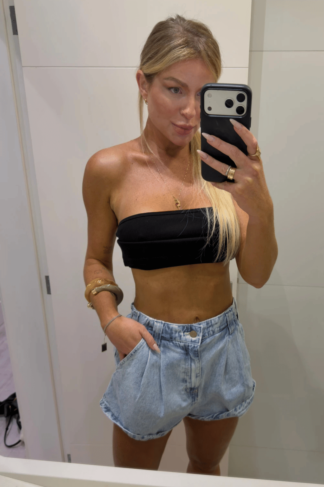 Short jeans clochard com elástico Cili Short jeans clochard com elástico Cili