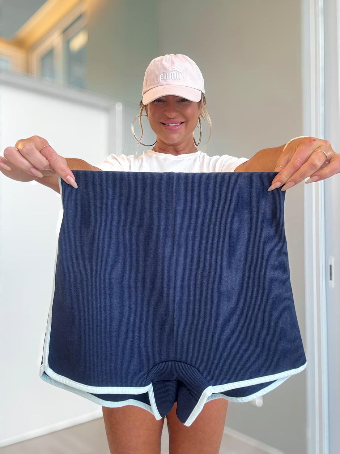 Short curto canelado runner bicolor