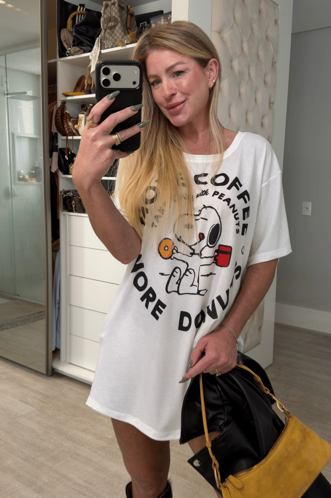 T-shirt alongada estampa Snoopy T-shirt alongada estampa Snoopy