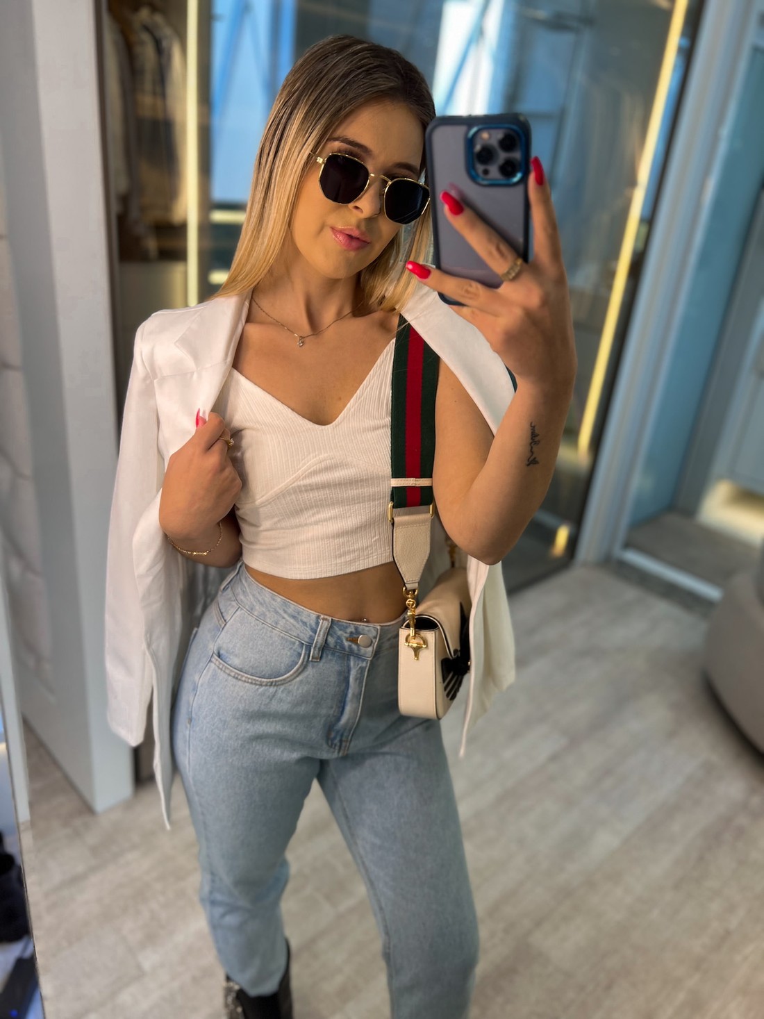 Cropped decote coração