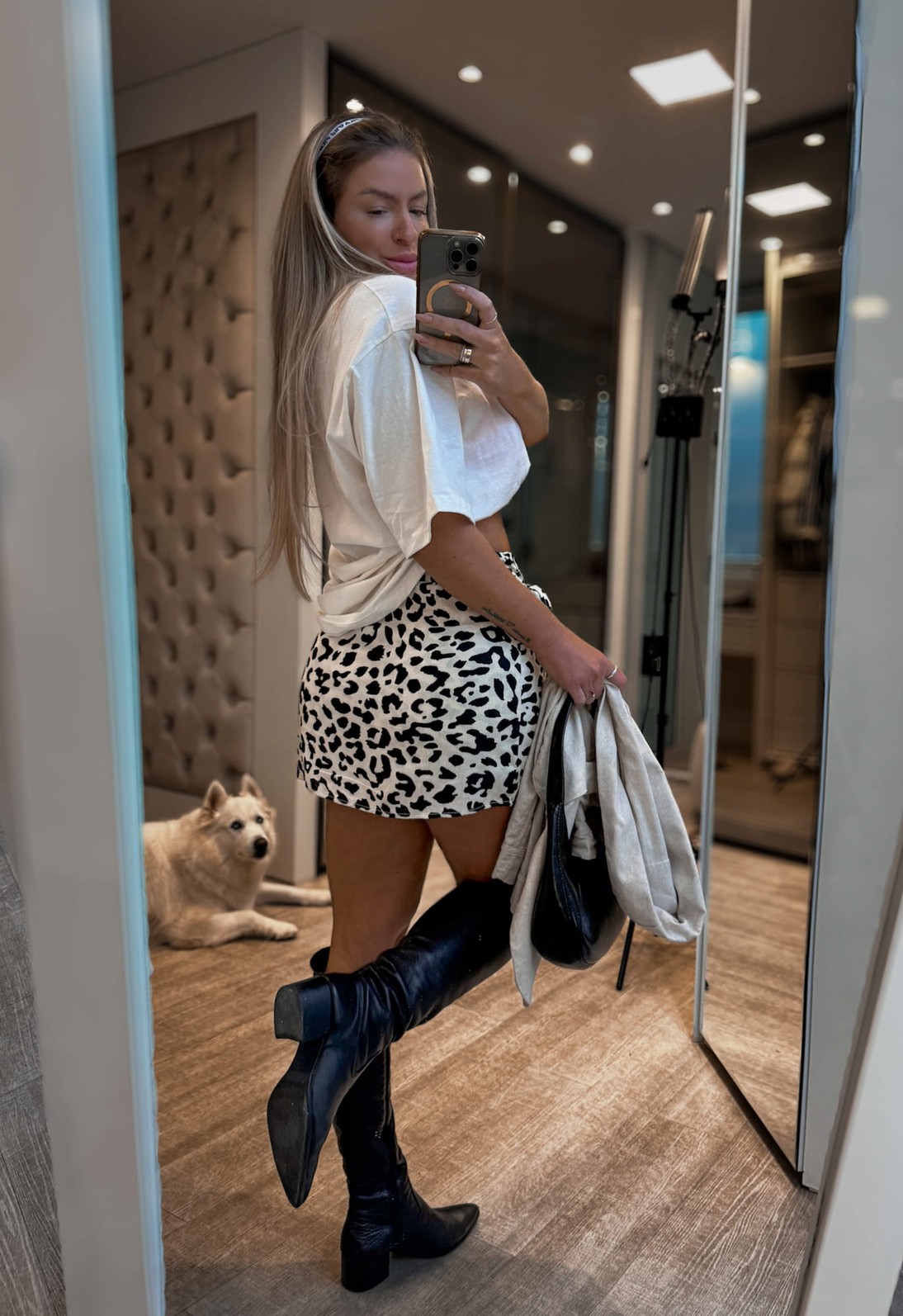 Saia de linho com detalhe em amarração animal print onça ami Saia de linho com detalhe em amarração animal print onça ami