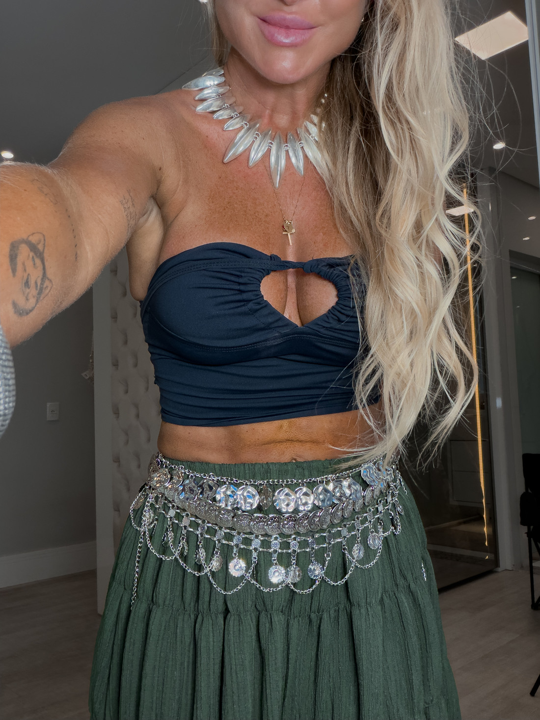 Cinto corrente com Medalhas Flor