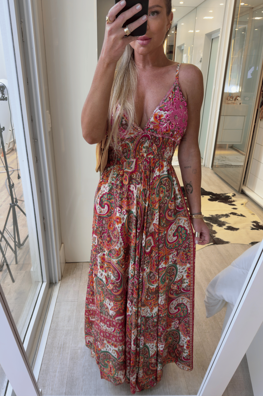 Vestido longo com detalhes bordados Indiano Vestido longo com detalhes bordados Indiano