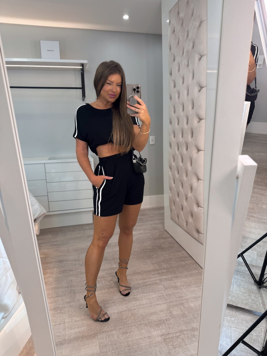 Conjunto moletinho blusa e short com listras