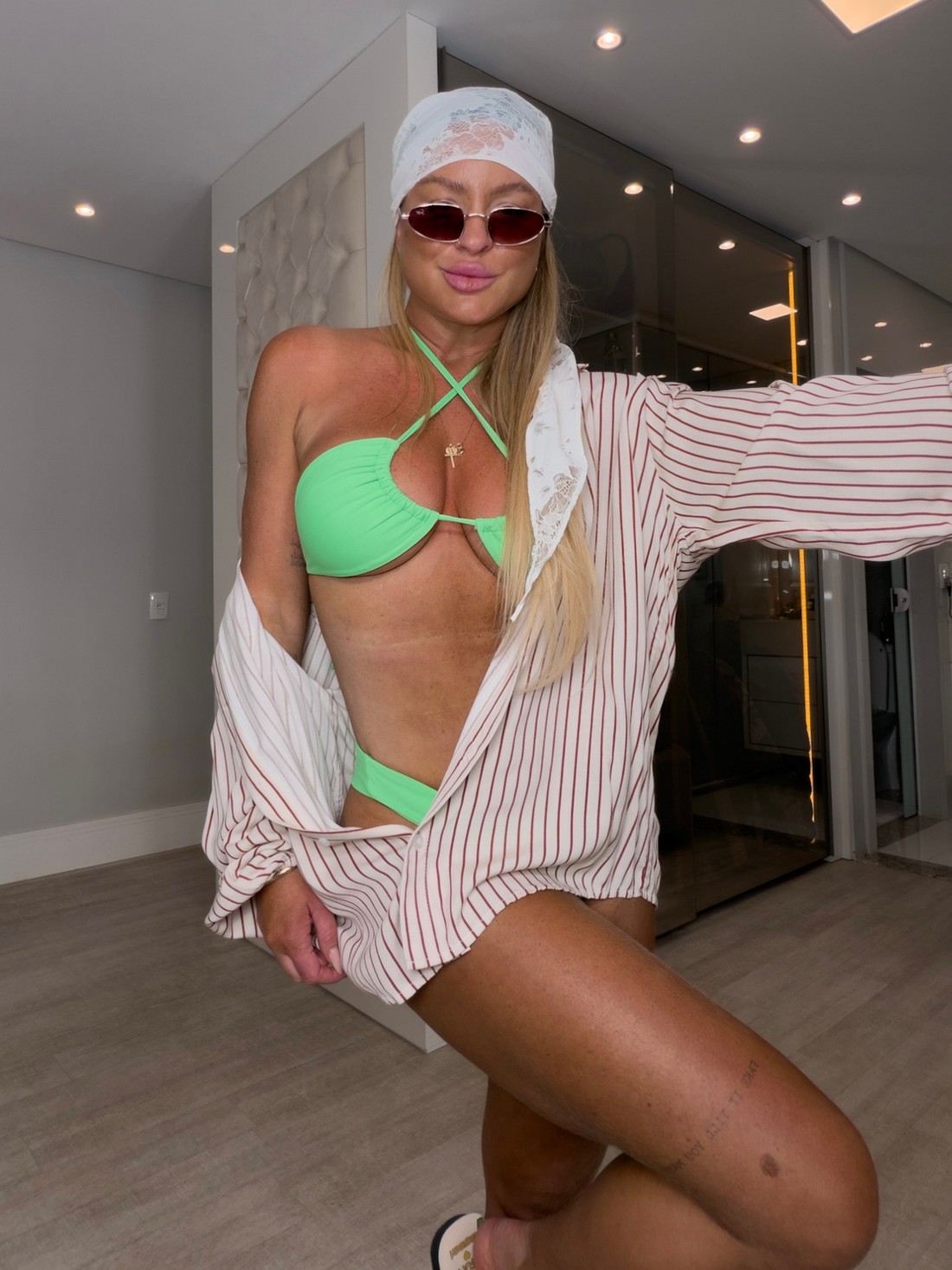 Lenço em renda Mabel Lenço em renda Mabel