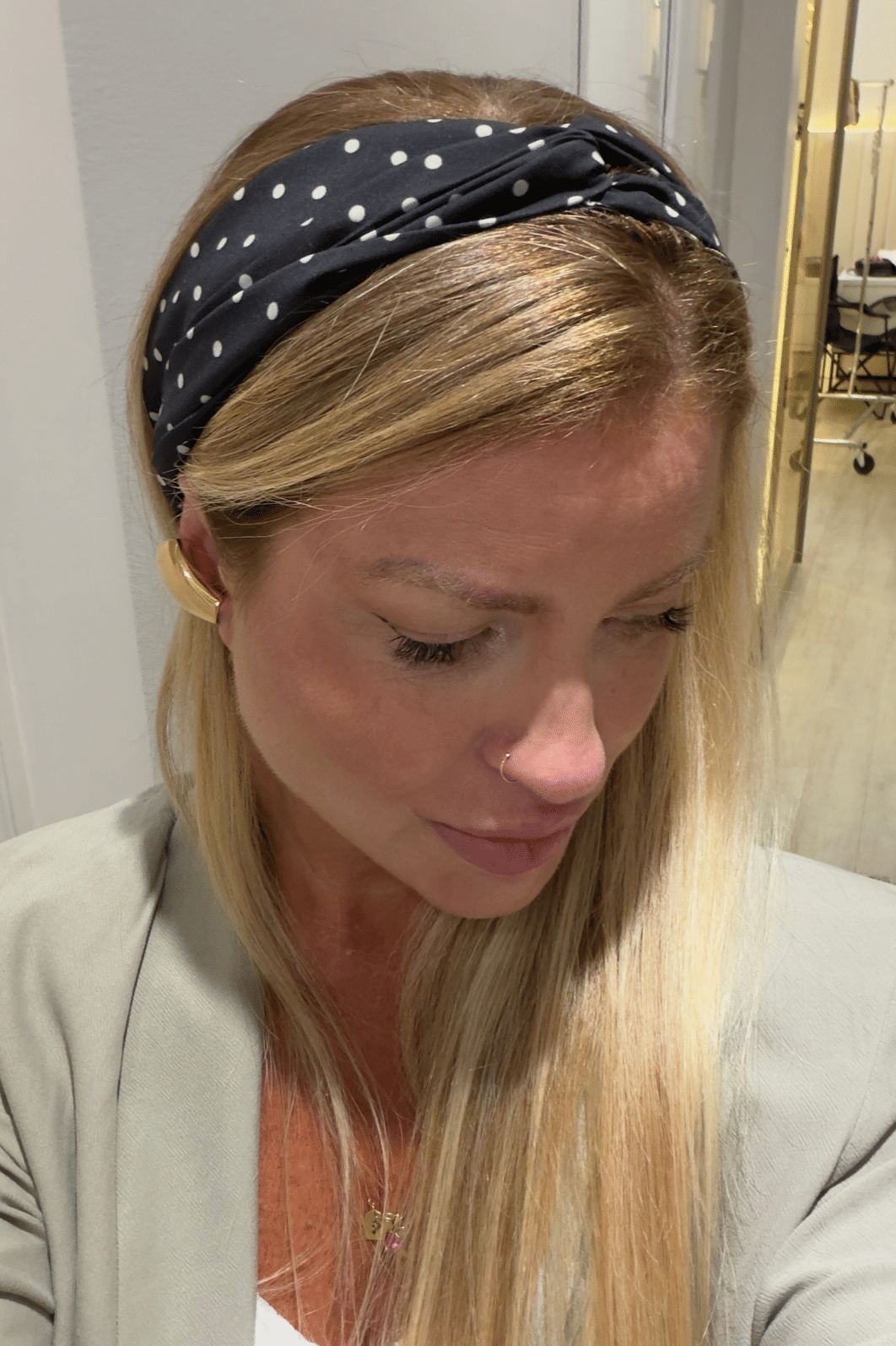 Faixa de cabelo preta com estampa poá Anne Faixa de cabelo preta com estampa poá Anne