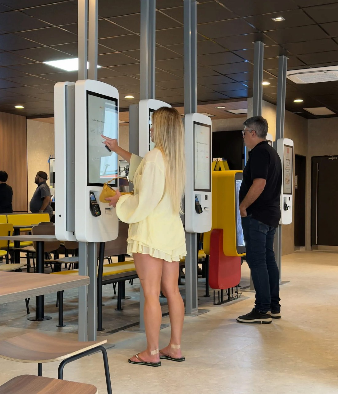 Short saia  com babados Eduarda