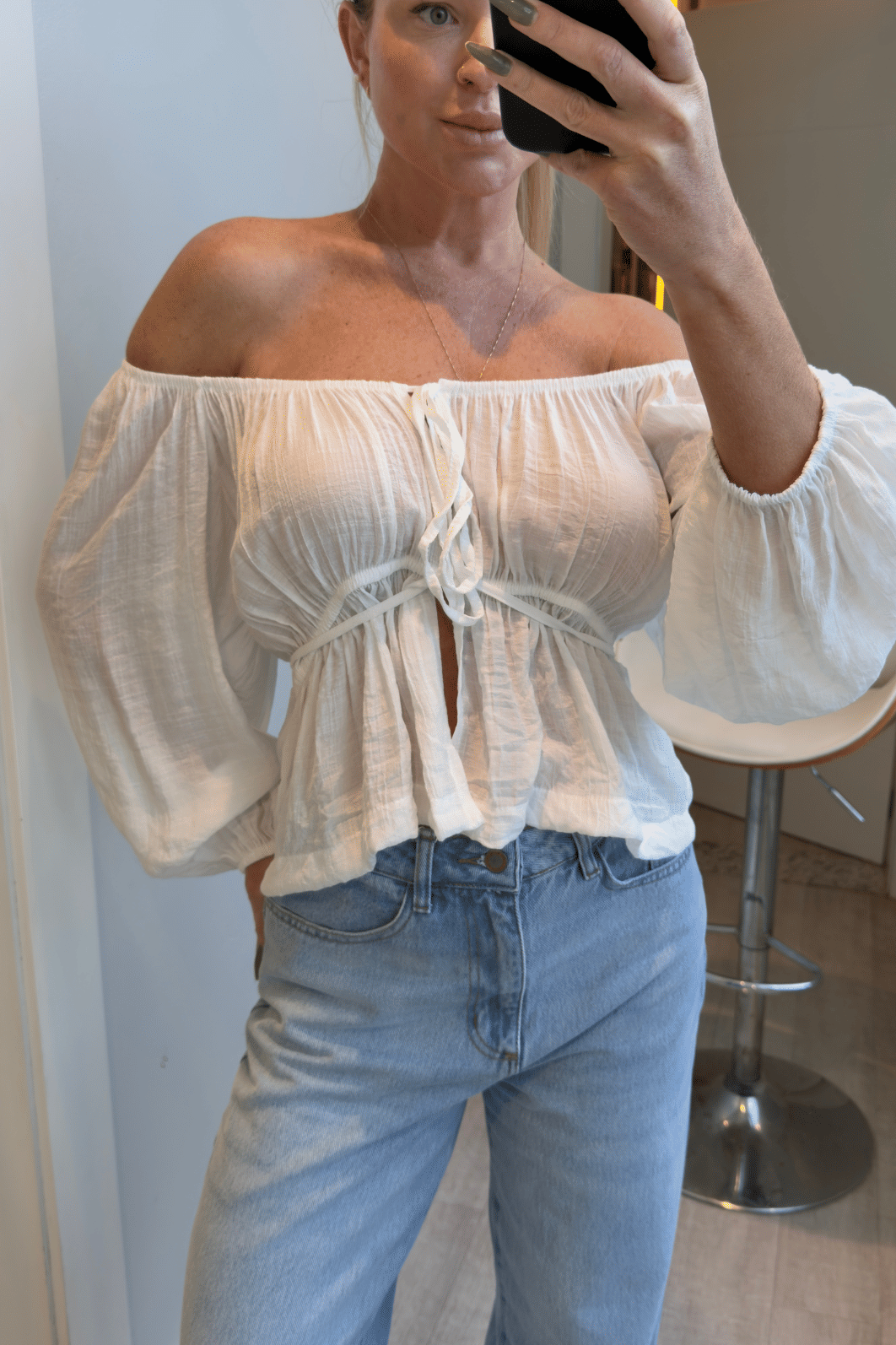 Conjunto bata ombro a ombro e short com babados Flora