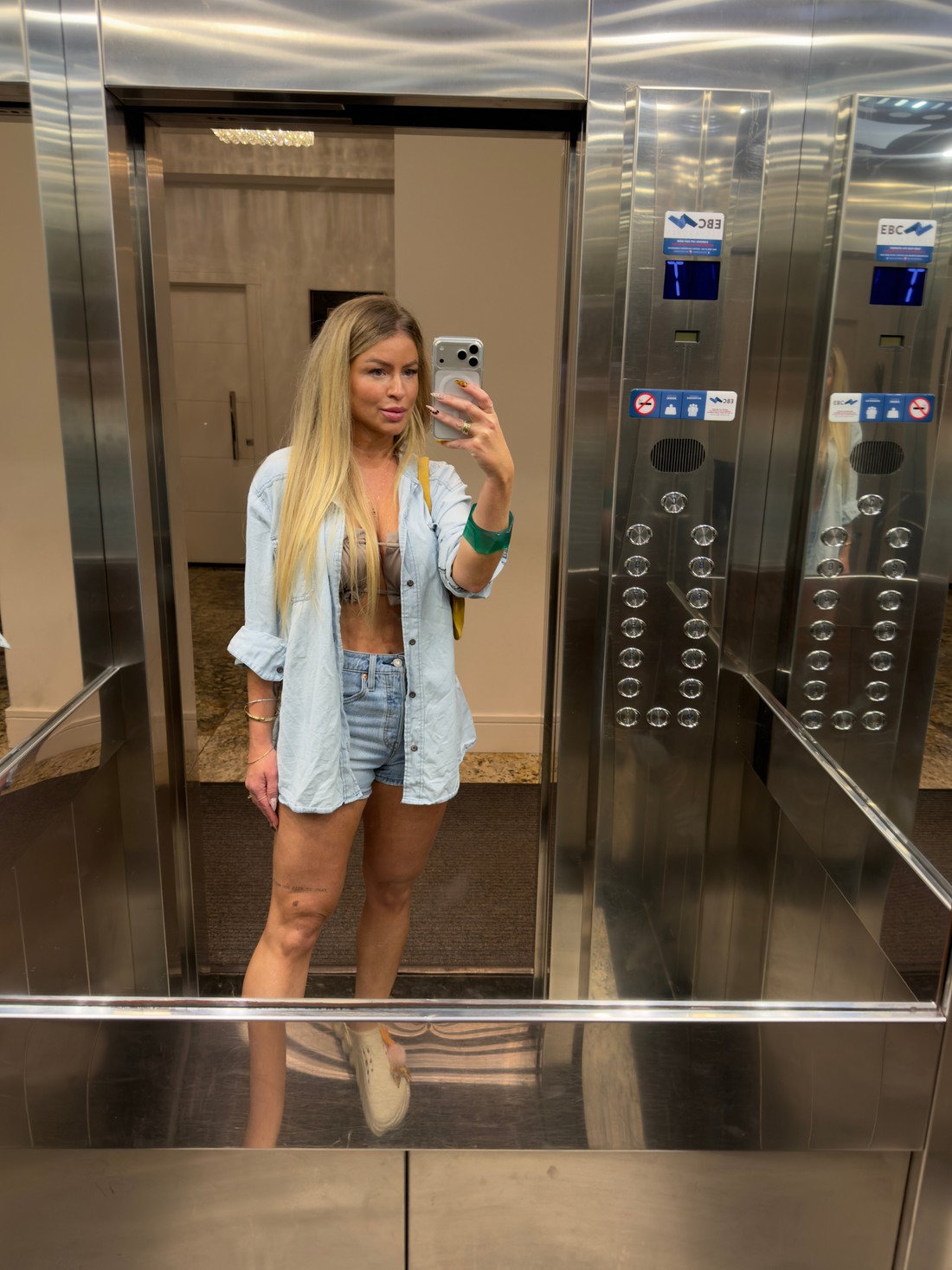 Camisa jeans alongada Dimitre Camisa jeans alongada Dimitre