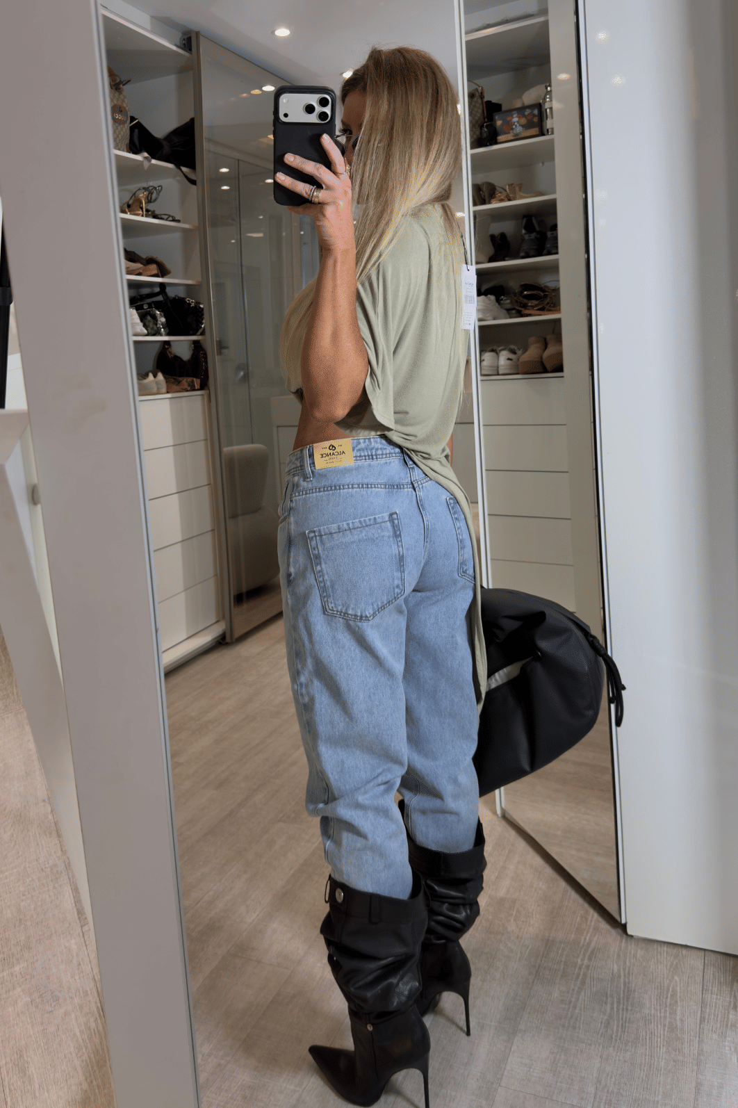 Blusa Assimétrica alongada Ziane Blusa Assimétrica alongada Ziane