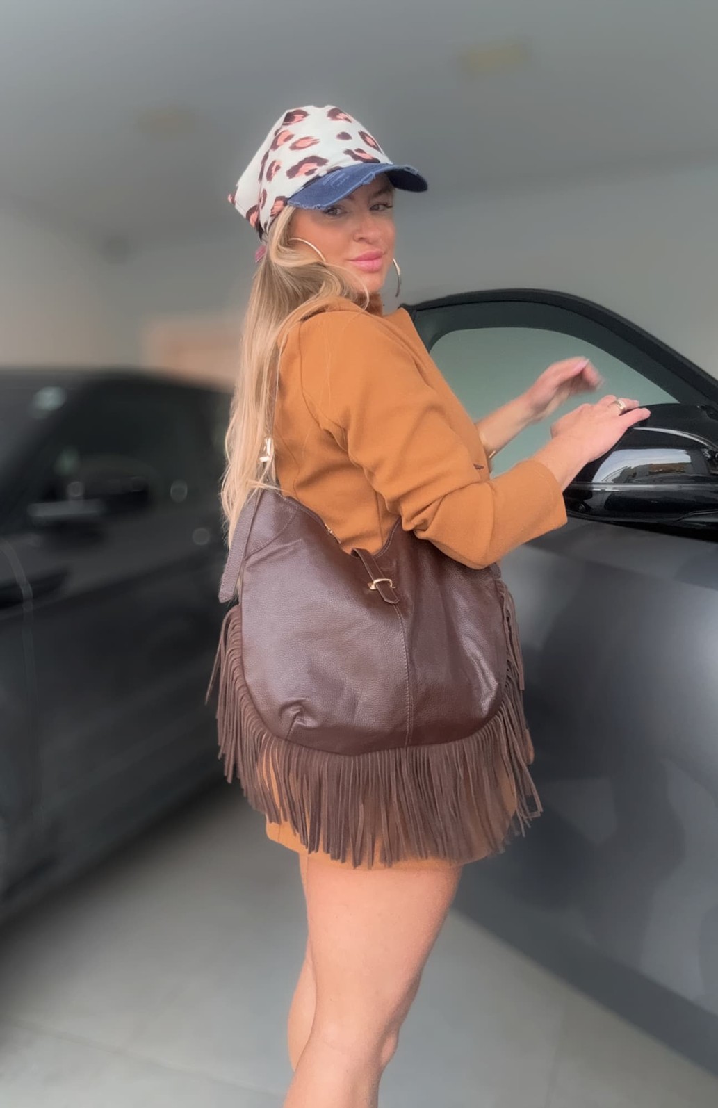 Bolsa em couro com franjas Julieta Bolsa em couro com franjas Julieta