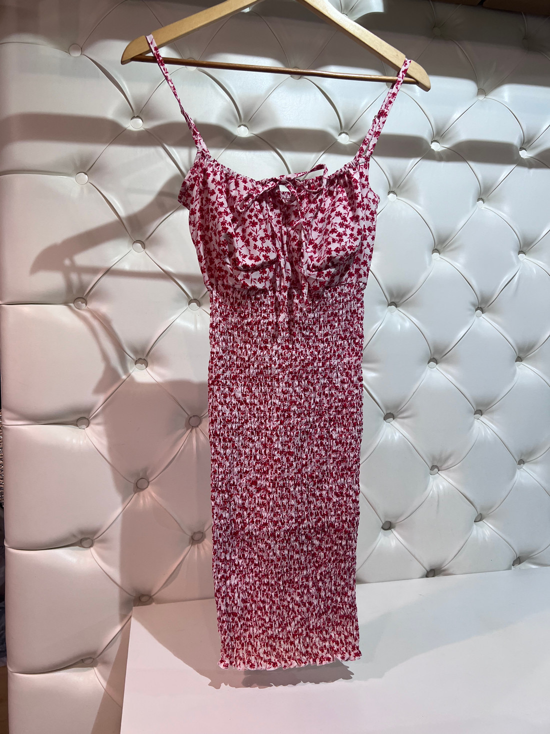 Vestido sheila off com estampa de flores vermelha