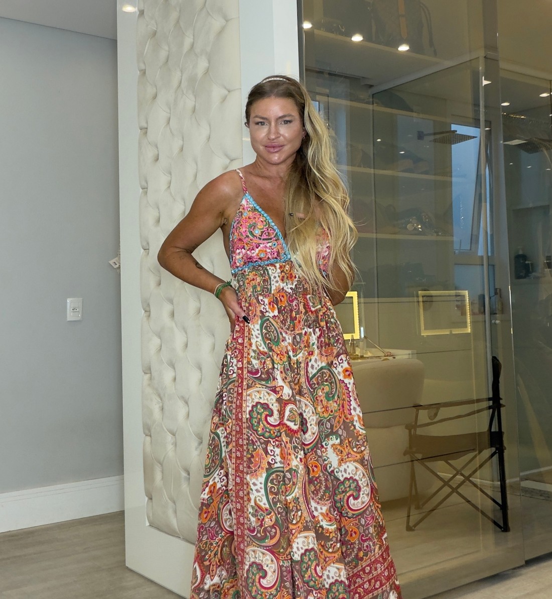 Vestido longo com detalhes bordados Indiano