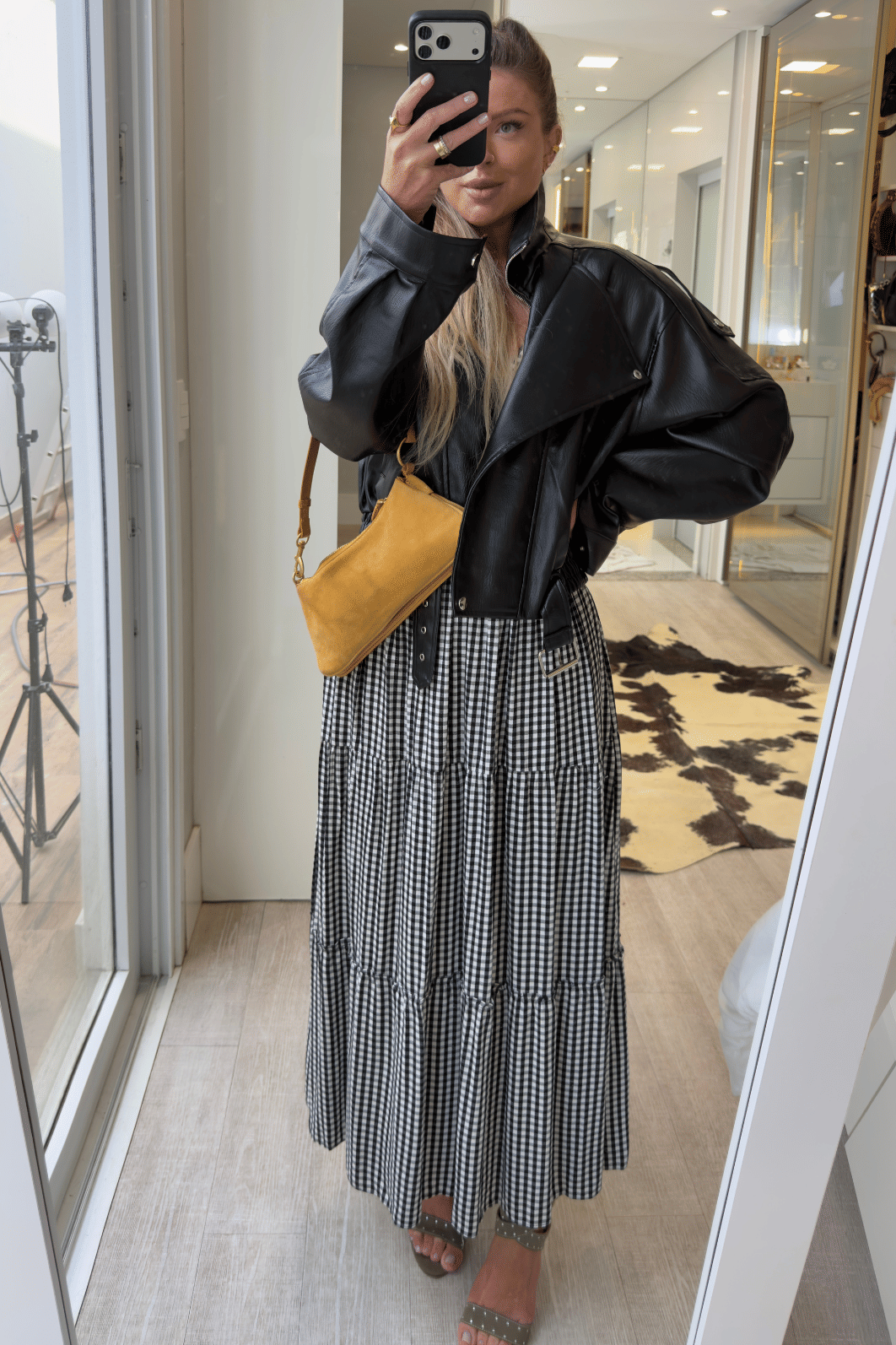 Vestido midi xadrez com babados Olívia
