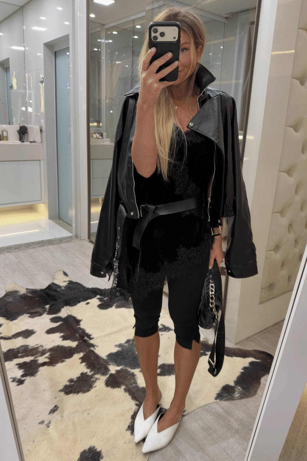 Calça capri preta Malu Calça capri preta Malu