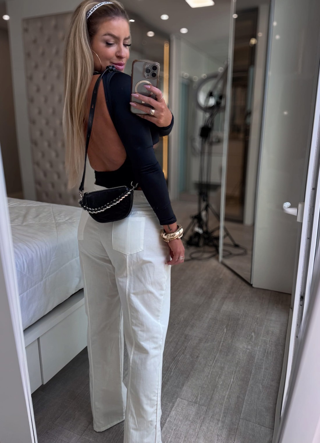 Calça alfaiataria wide leg com amarração Érica Calça alfaiataria wide leg com amarração Érica