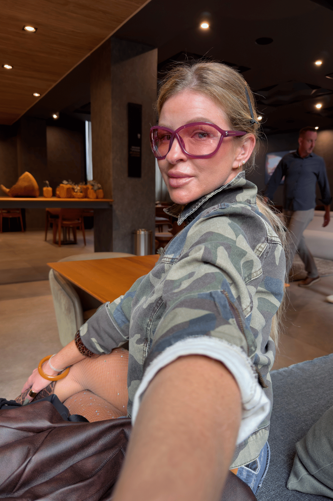 Jaqueta jeans curta camuflada Jaqueta jeans curta camuflada