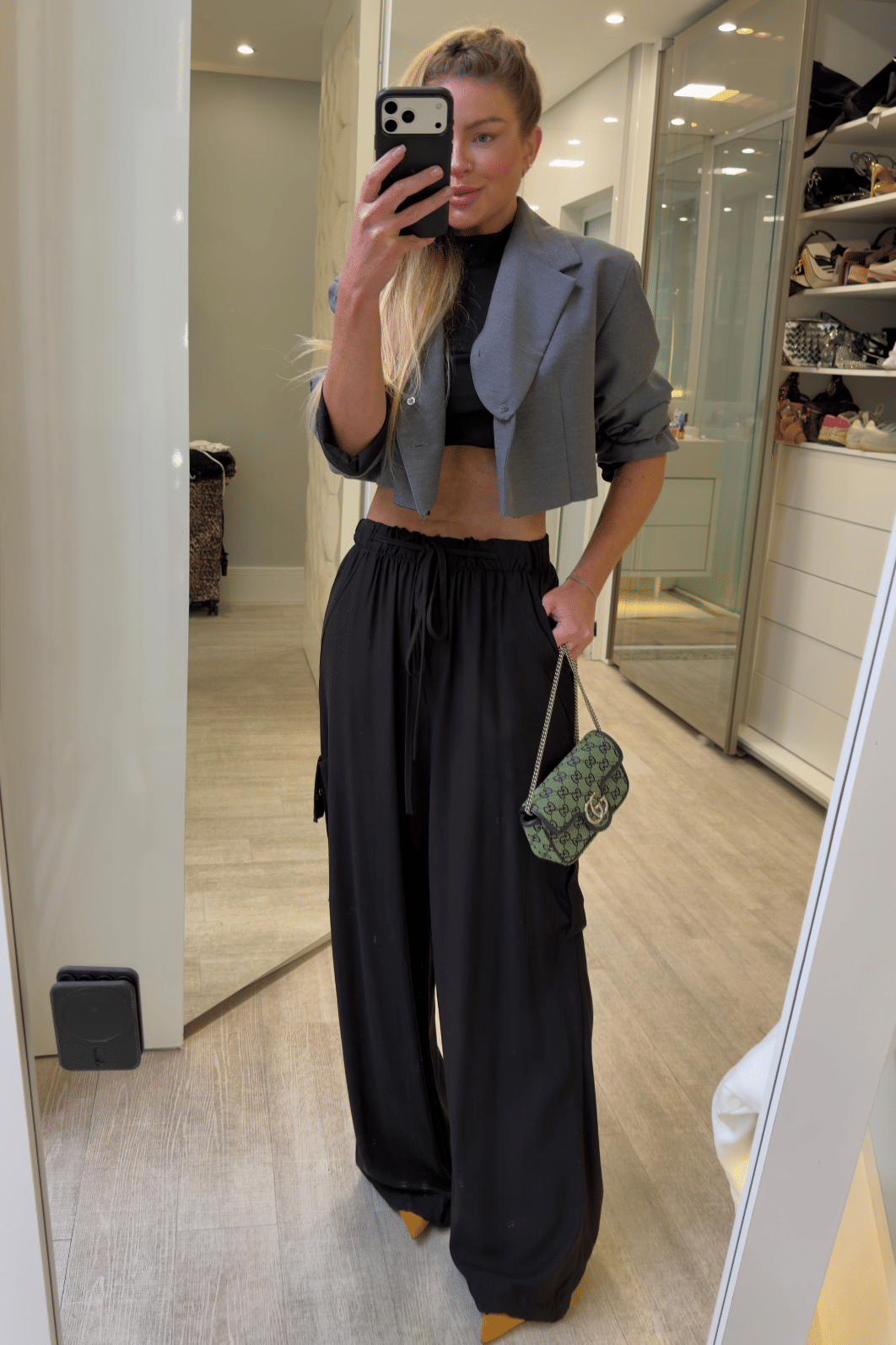 Calça cargo em viscose Mariana Calça cargo em viscose Mariana