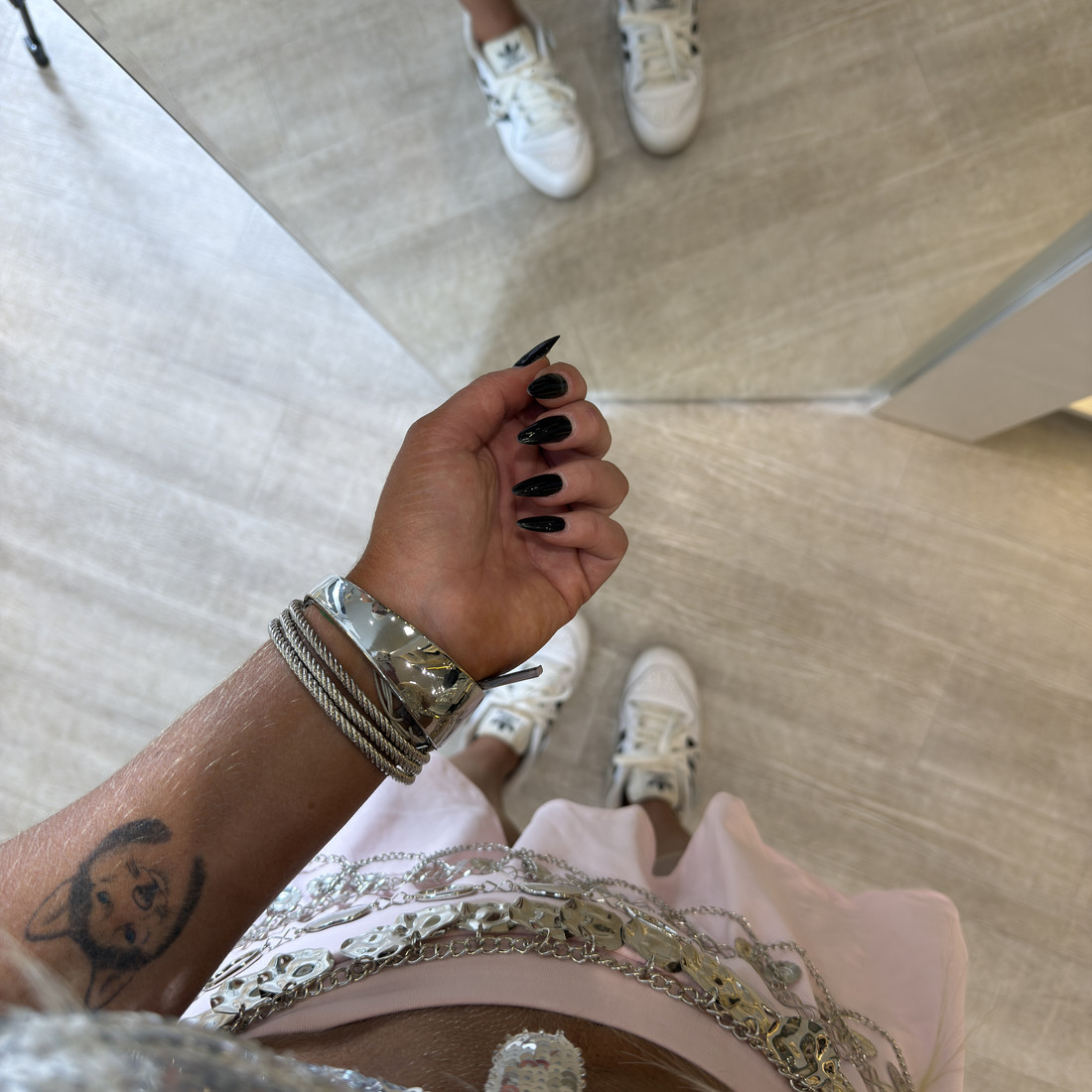 Cinto corrente com Medalhas Flor