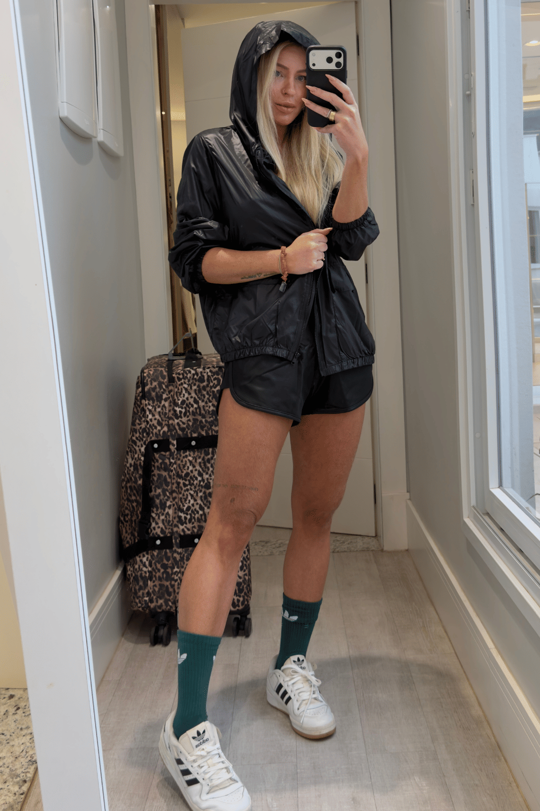 Short curto box couro Zian