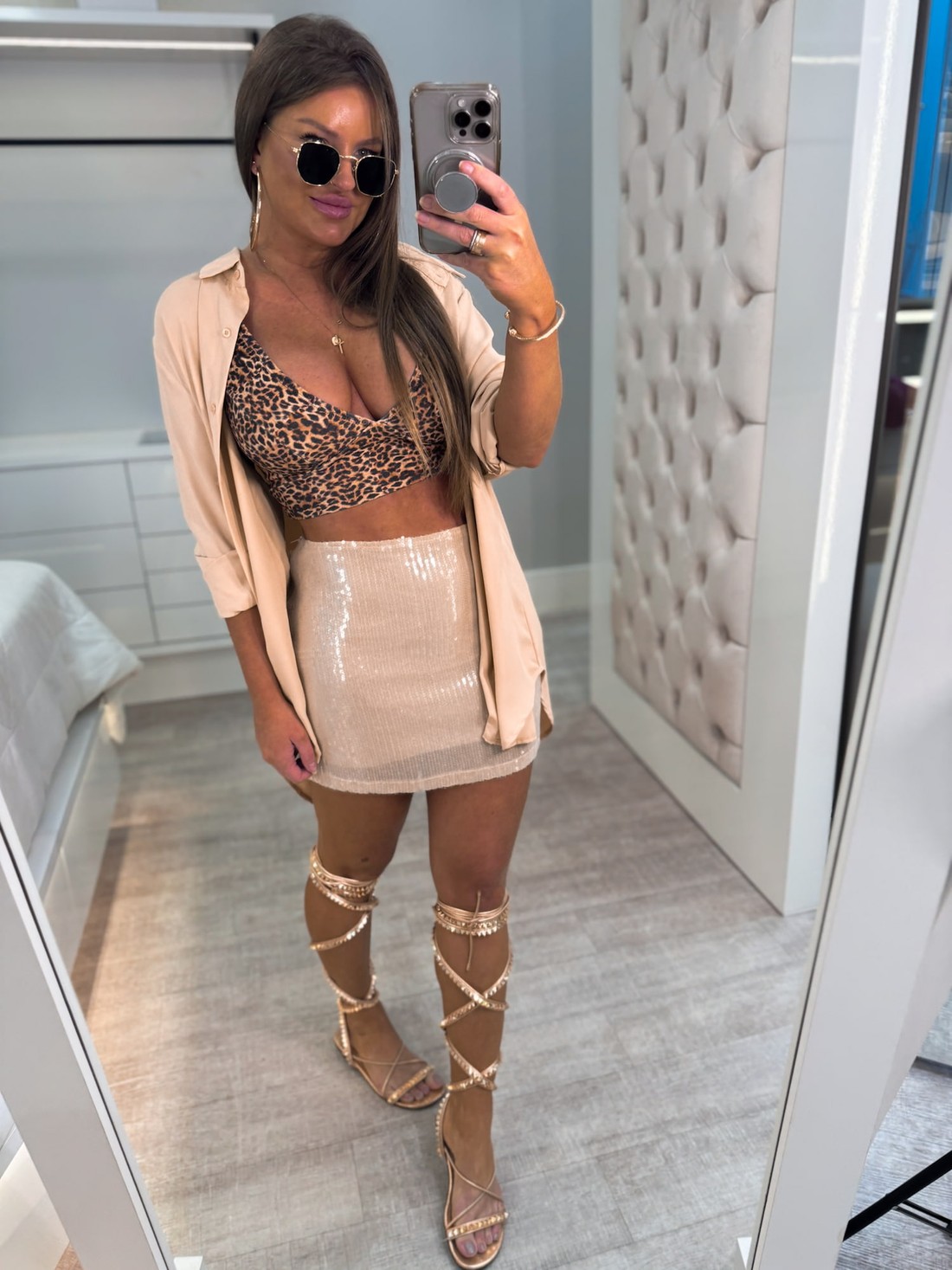 Saia reta paetê bege Saia reta paetê bege