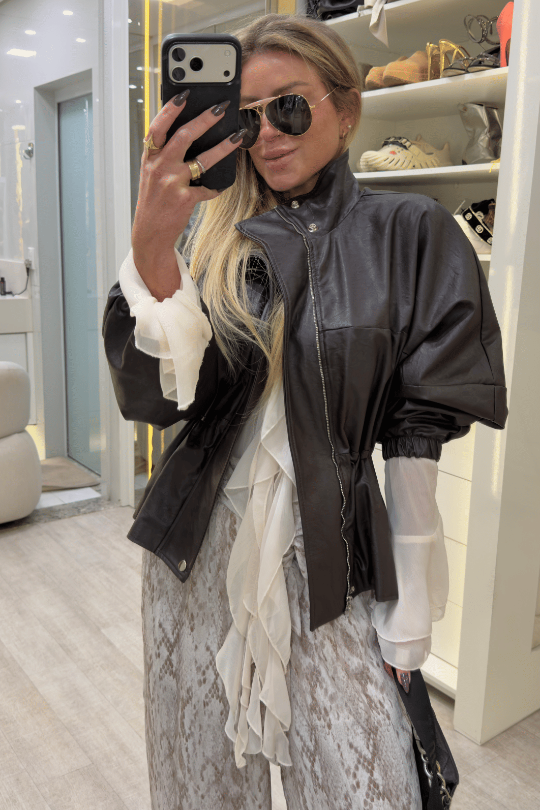 Jaqueta parka em couro Carol Jaqueta parka em couro Carol