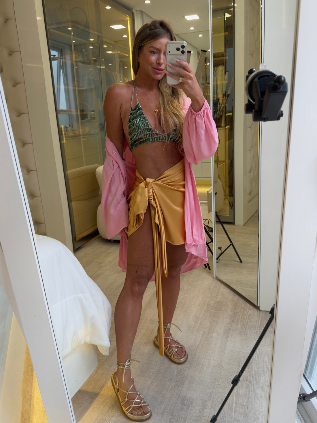 Saia curta transpassada Dourada