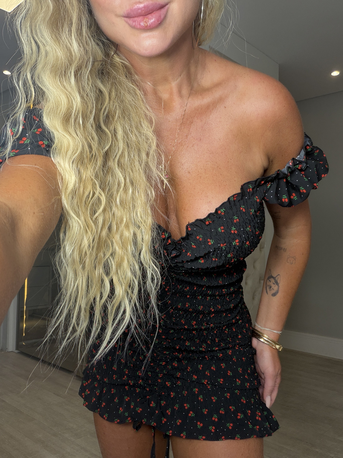 Vestido cereja preto com vermelho