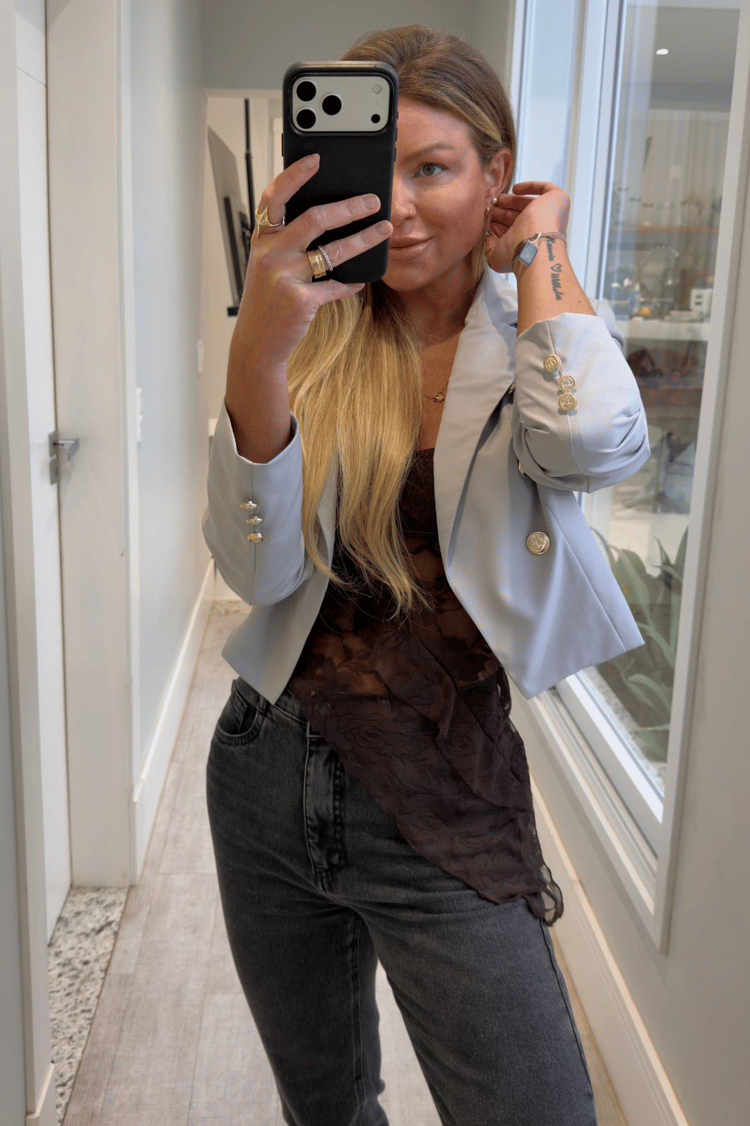 Blazer alfaiataria curto Celina CINZA Blazer alfaiataria curto Celina CINZA