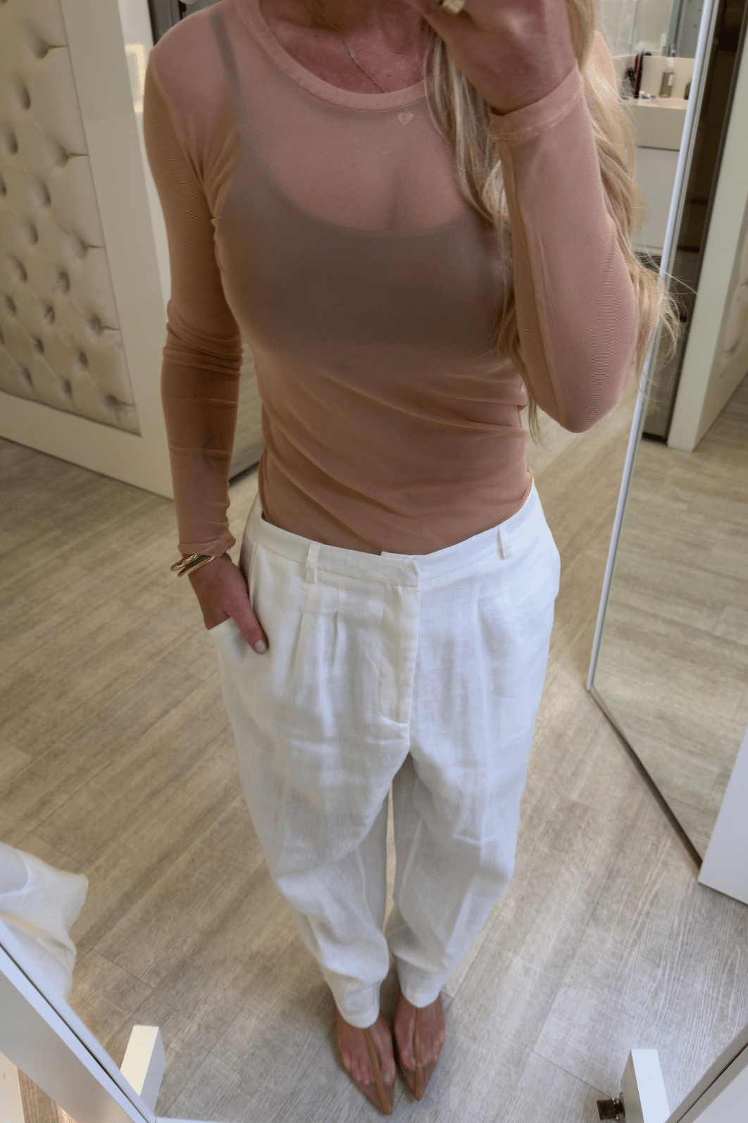 Calça cenoura em linho Monica Calça cenoura em linho Monica