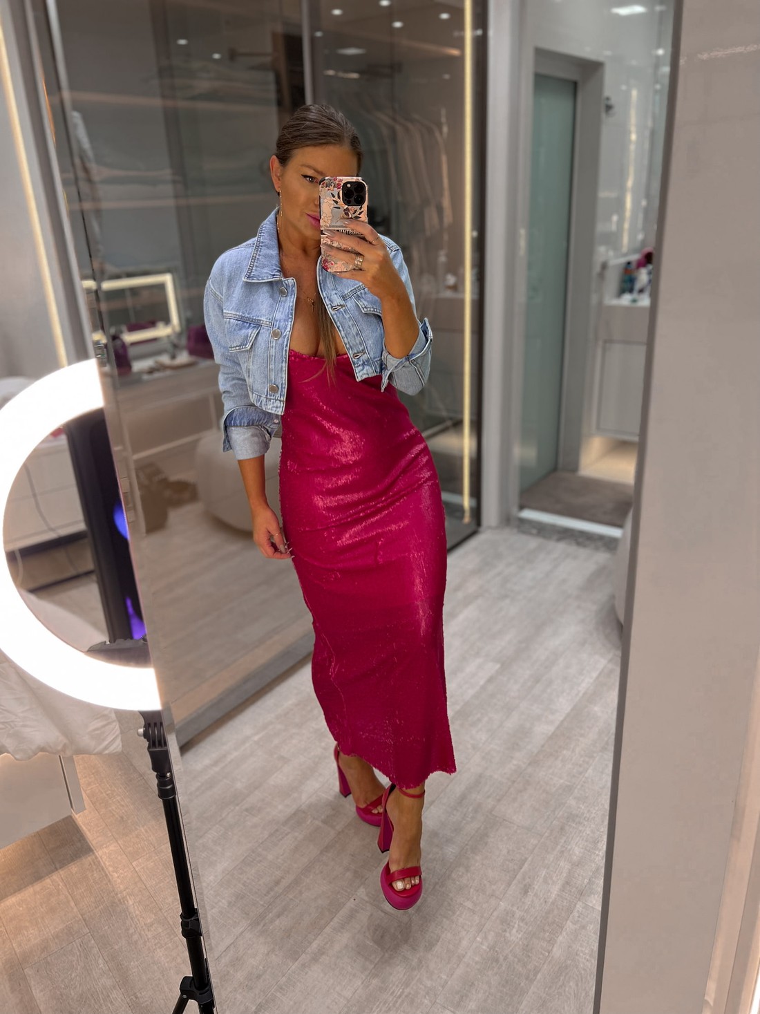 Vestido midi de paetês foscos