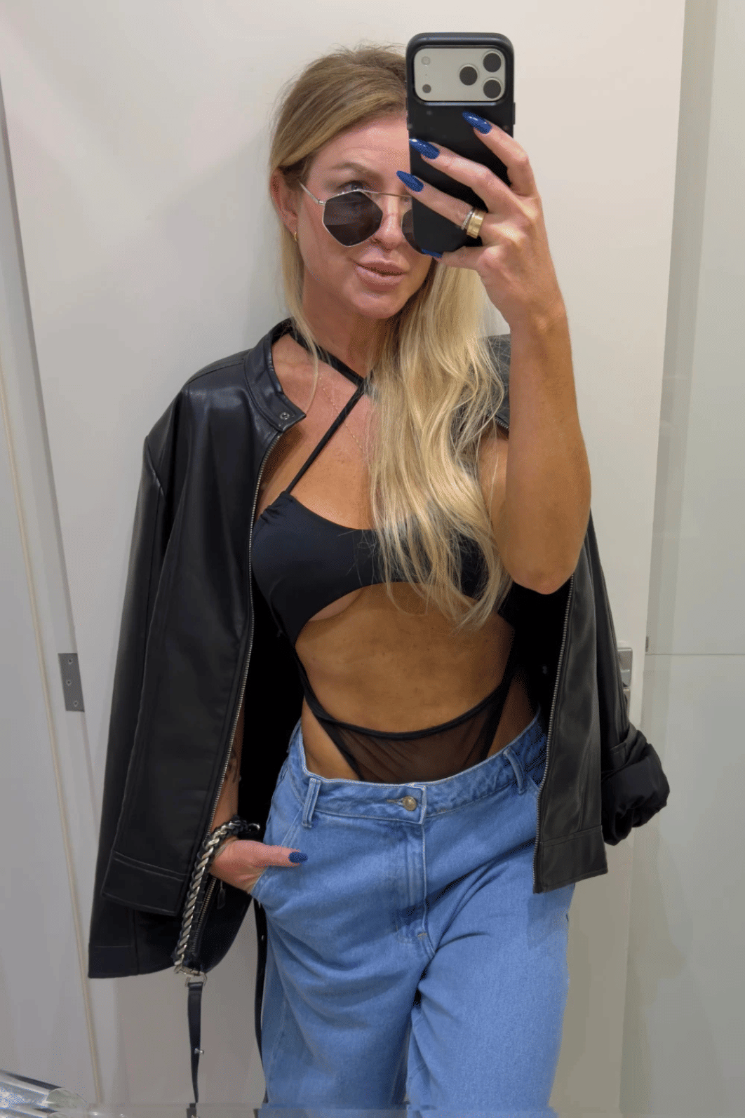 Cropped com recortes Liandra