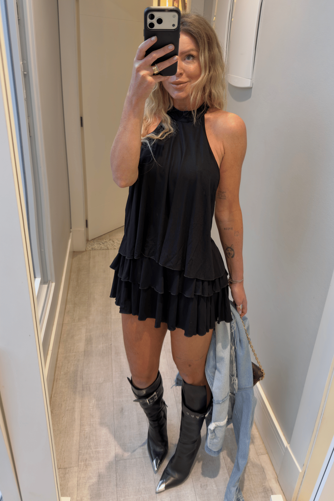 Conjunto saia e blusa frente única Erika Conjunto saia e blusa frente única Erika