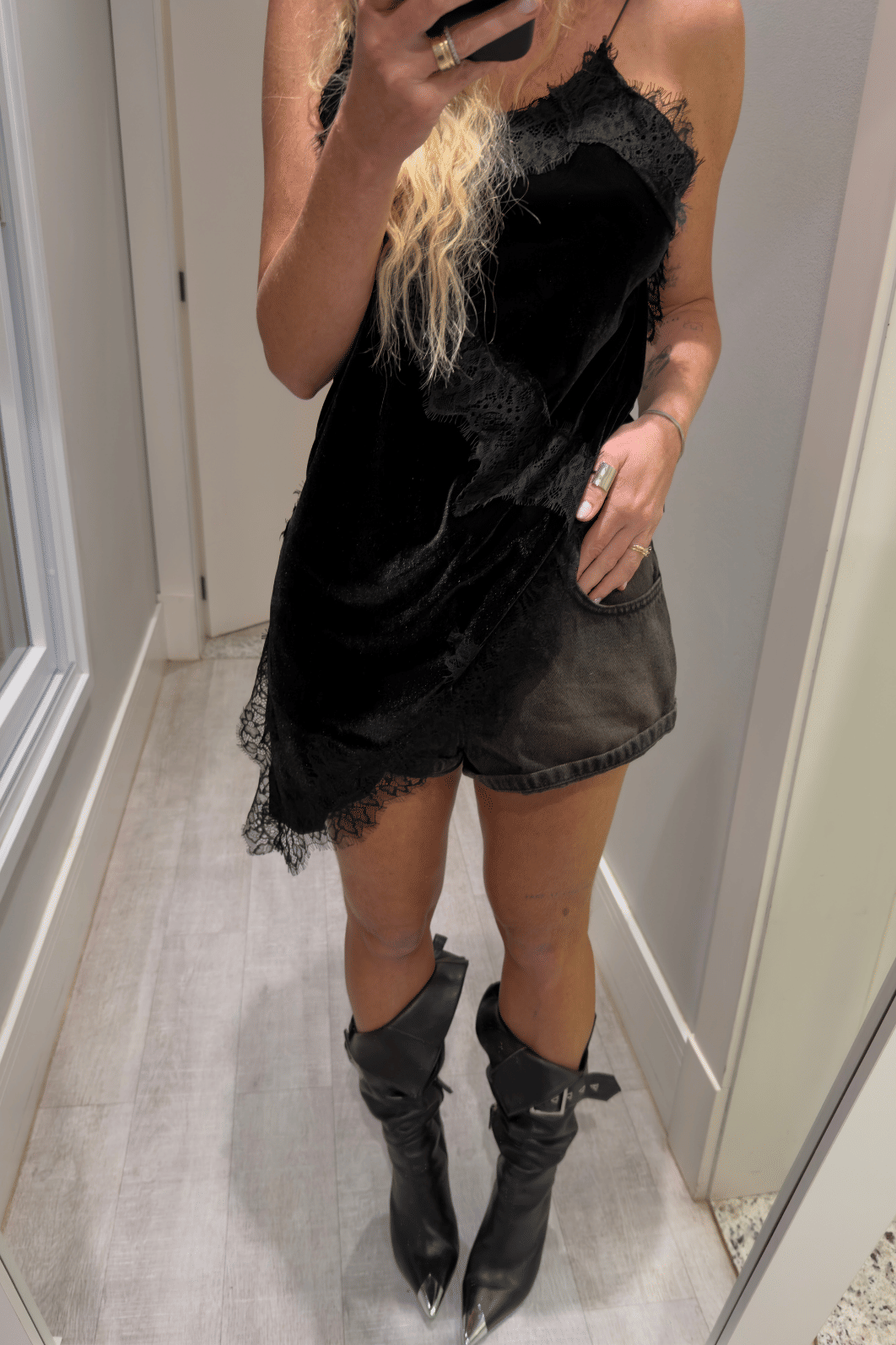 Short jeans curto PRETO Elowen Short jeans curto PRETO Elowen