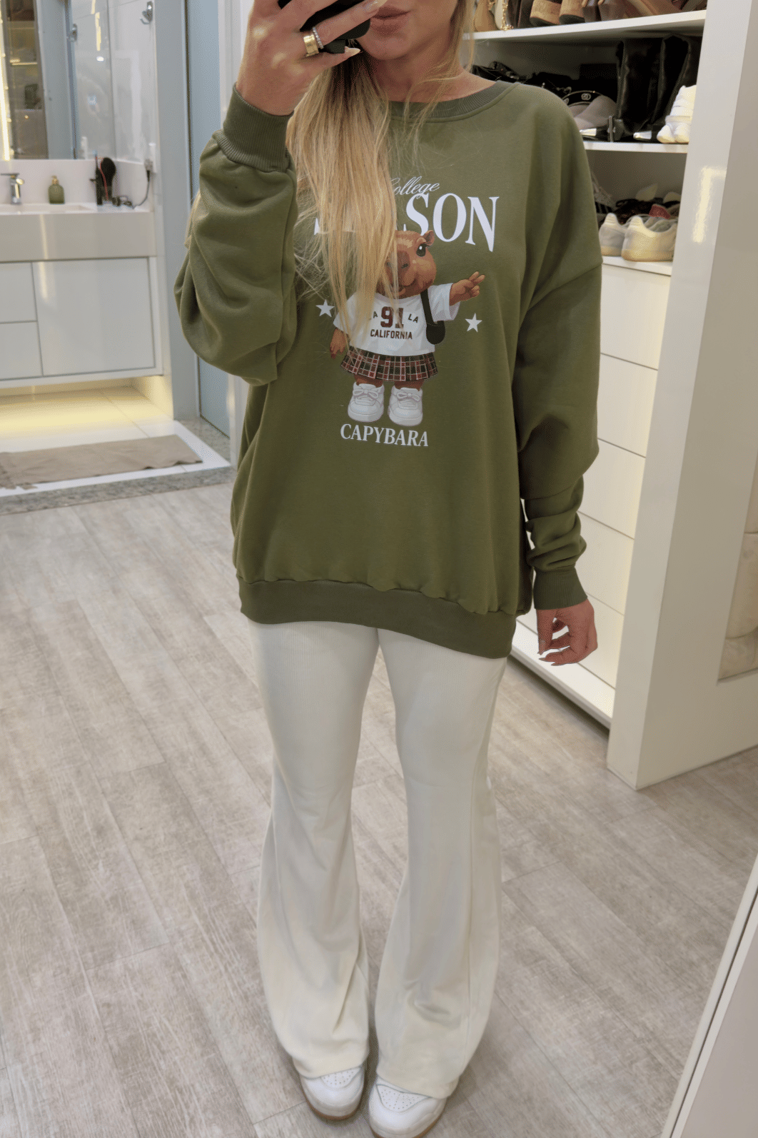 Casaco de moletom VERDE oversized Season Capivara