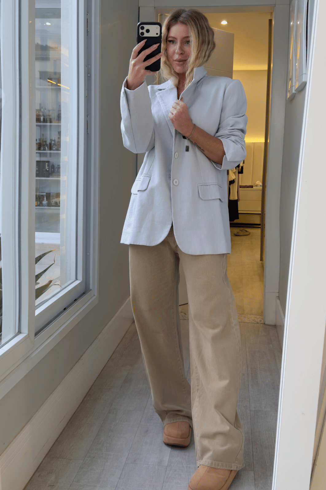Blazer alongado em linho cinza claro Diana Blazer alongado em linho cinza claro Diana