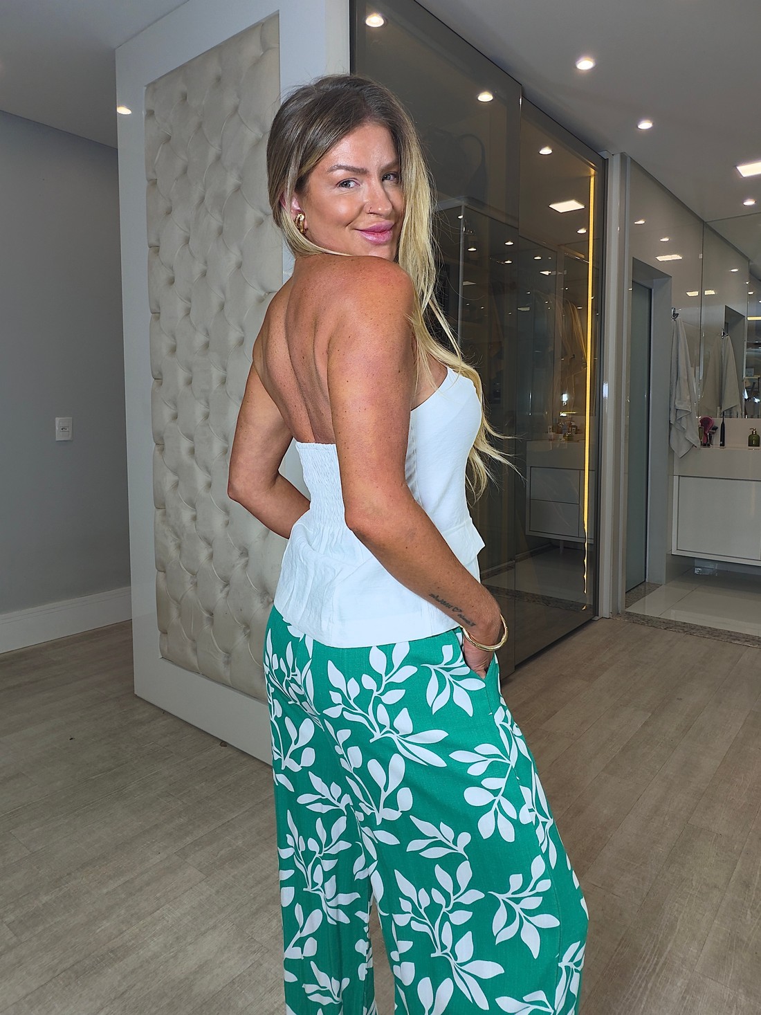 Blusa corset tomara que caia Clara Blusa corset tomara que caia Clara