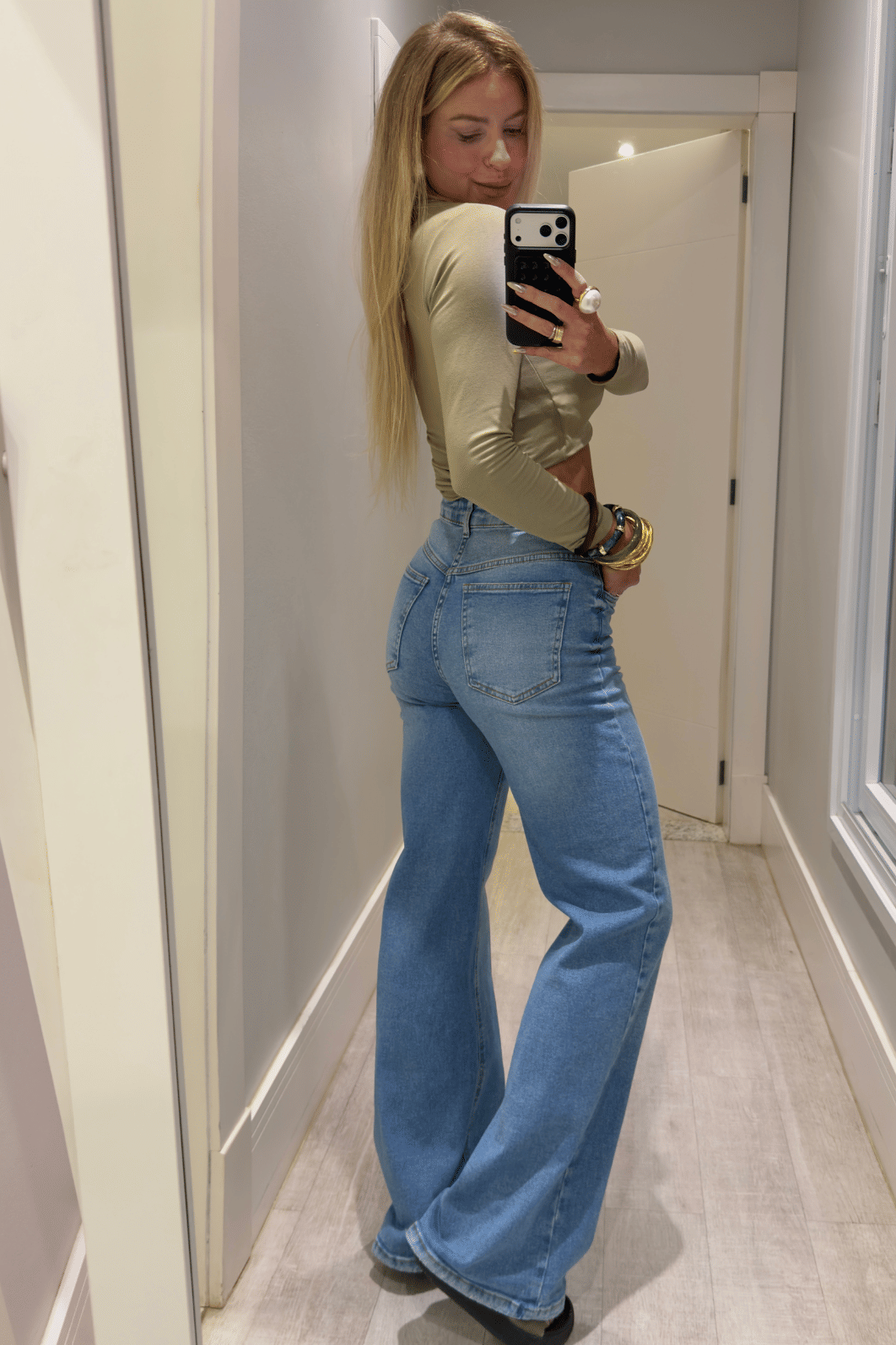 Calça jeans reta Rafaela Calça jeans reta Rafaela